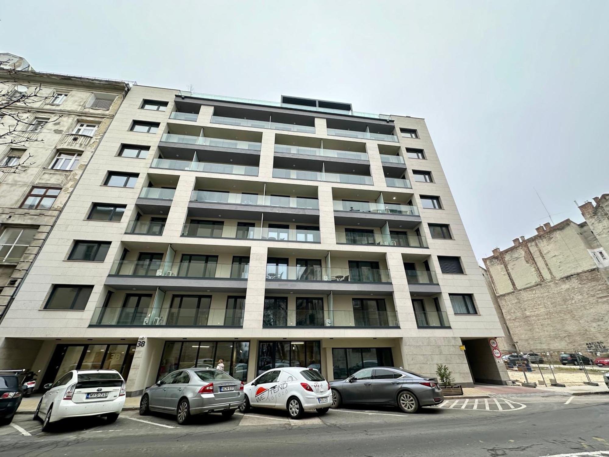 River Passage Budapest Garage/Ac/Balcony Exterior photo