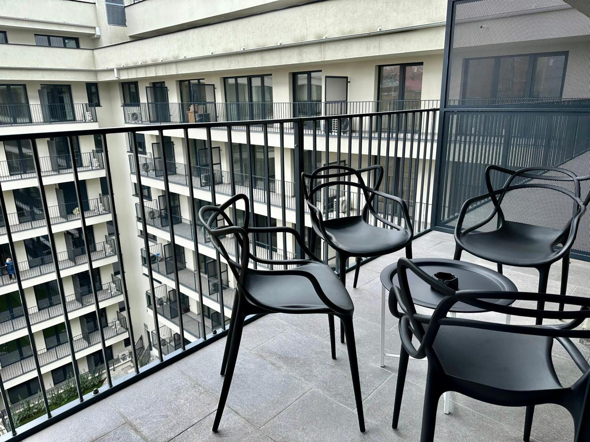 River Passage Budapest Garage/Ac/Balcony Exterior photo